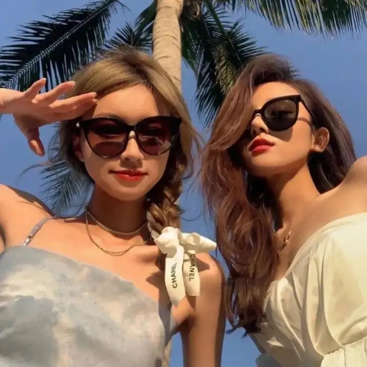 白莲花度假村第一季